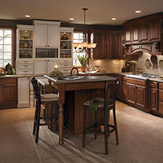 Kitchen Cabinets in Traditional Design Style