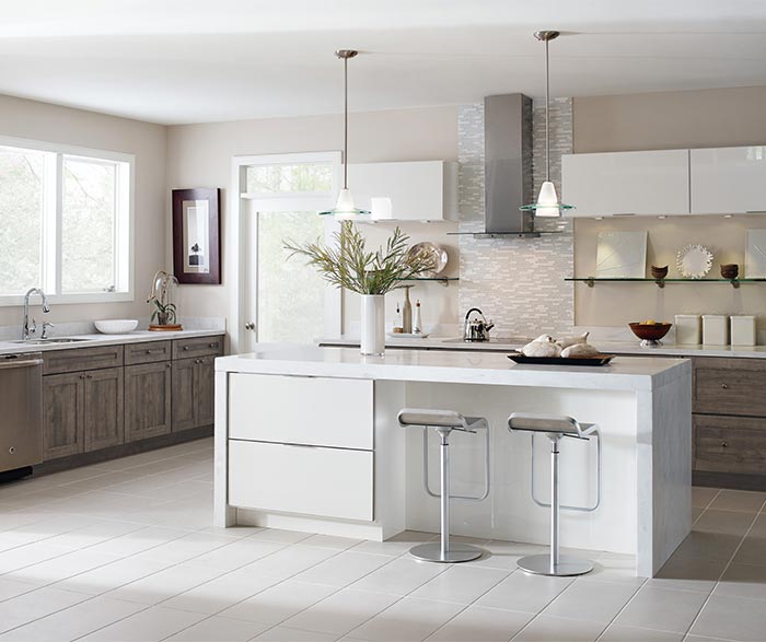 Laminate Cabinets in a Contemporary Kitchen